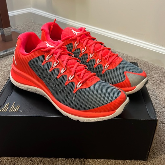nike air jordan flight runner 2